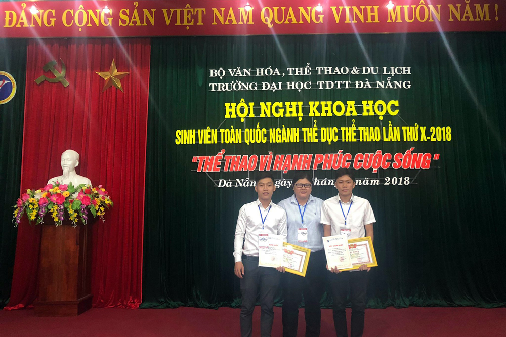 hoi-nghi-khoa-hoc-2.jpg